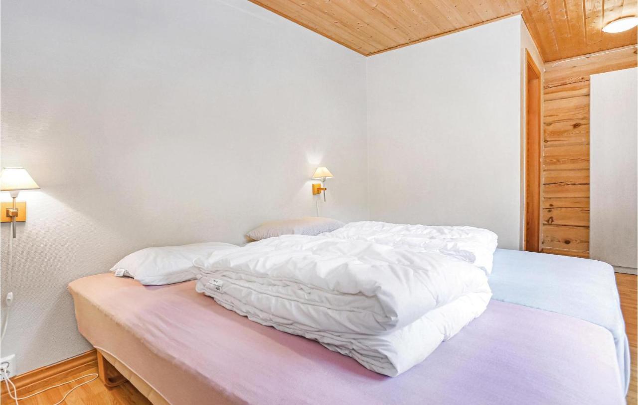 10 Bedroom Amazing Home In Olen Vaka Exterior photo